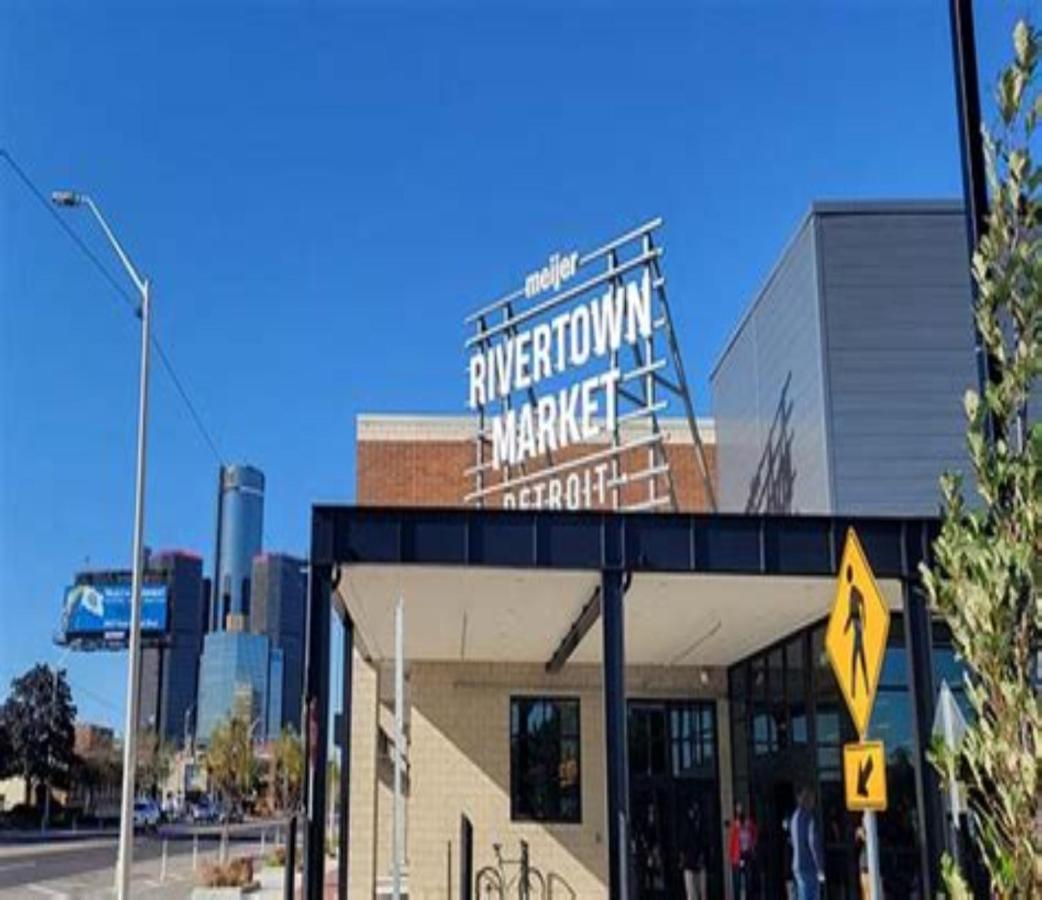 Riverwalk Loft * Detroit