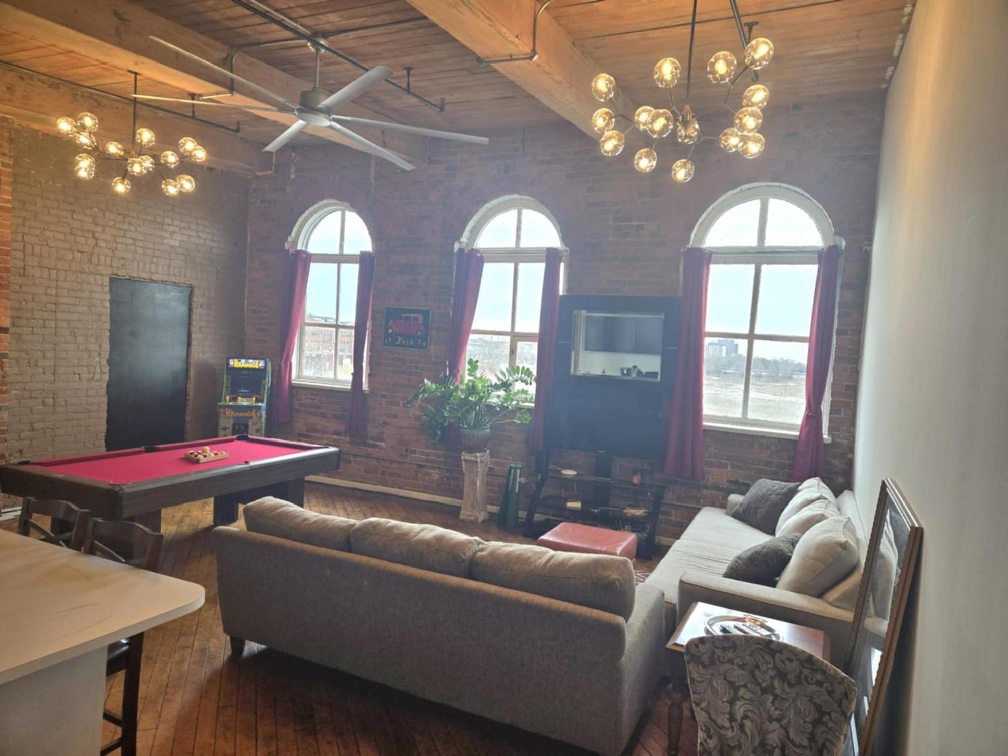 Riverwalk Loft Apartment